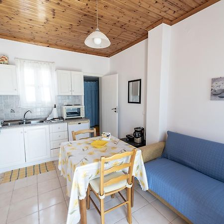 Filoxenia Apartments Chalki Town Exterior foto