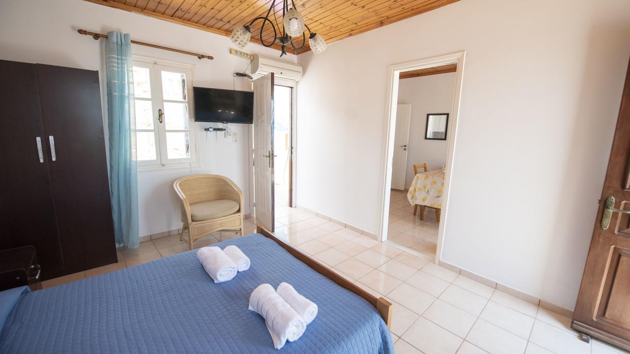 Filoxenia Apartments Chalki Town Exterior foto